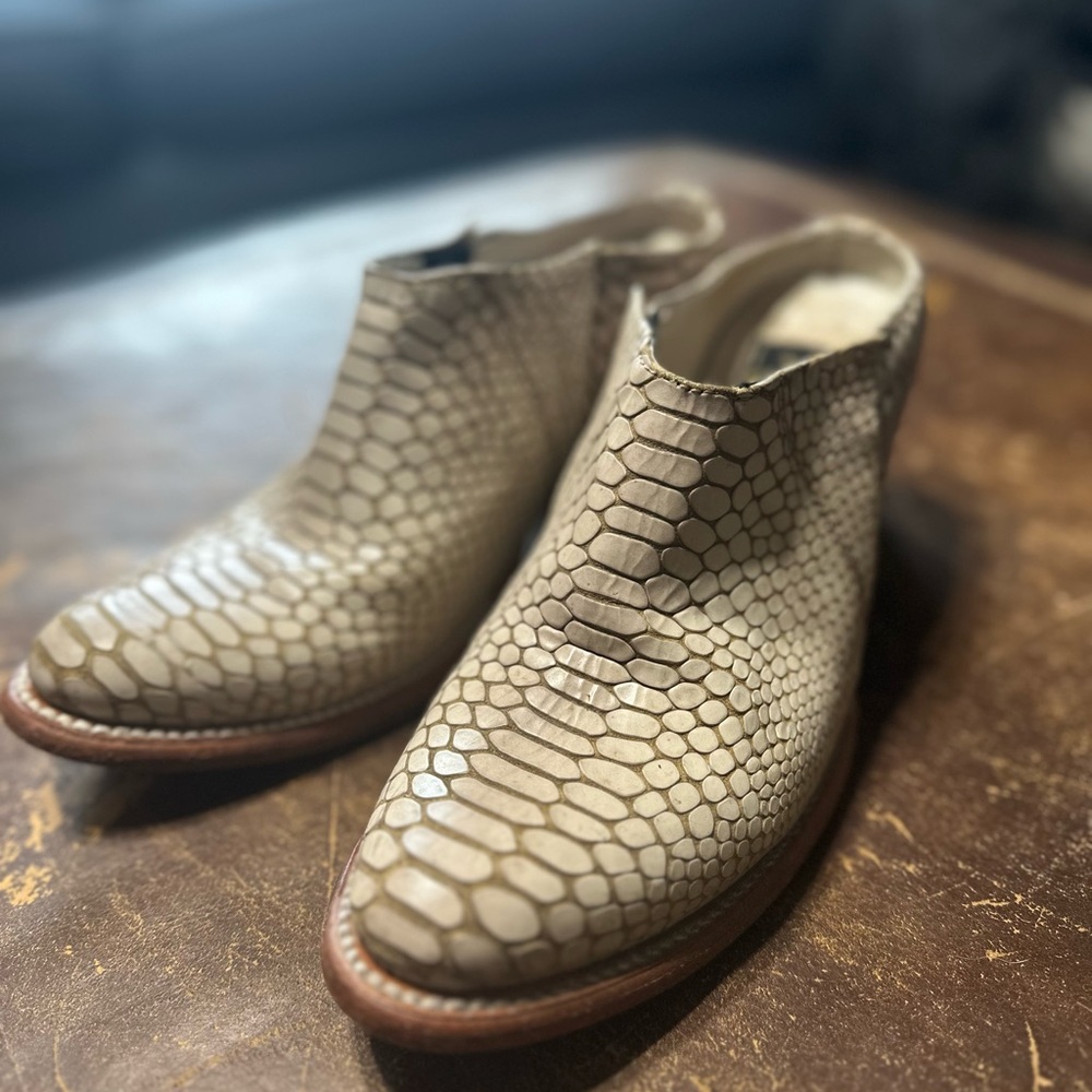 Snakeskin Pattern Ankle Boots